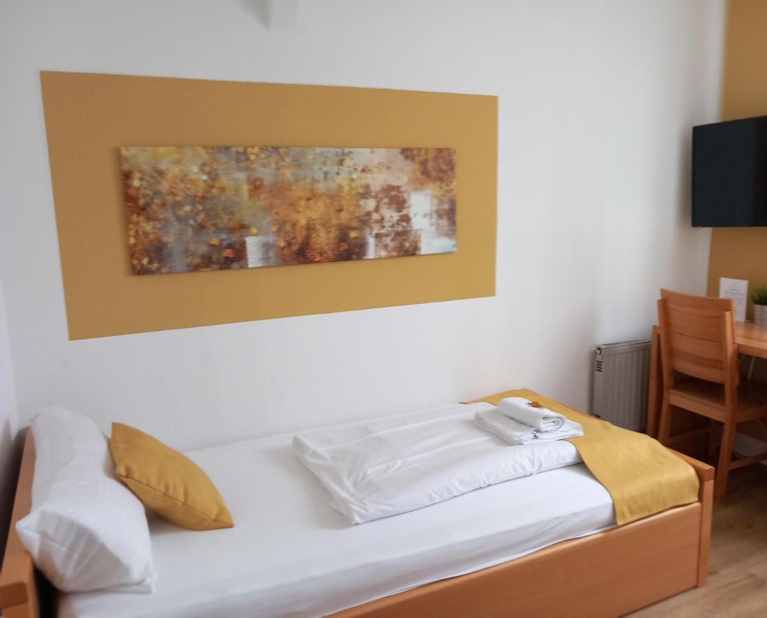Hotel Karolinger Düsseldorf Buitenkant foto