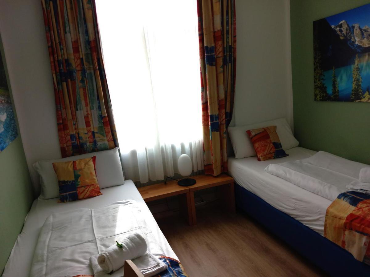 Hotel Karolinger Düsseldorf Buitenkant foto