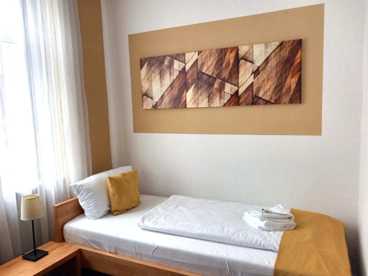 Hotel Karolinger Düsseldorf Buitenkant foto