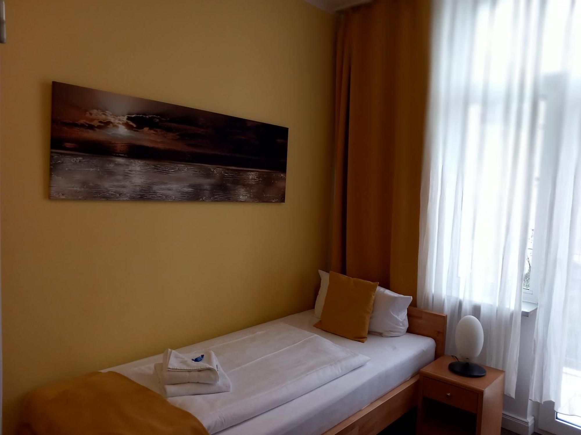 Hotel Karolinger Düsseldorf Buitenkant foto