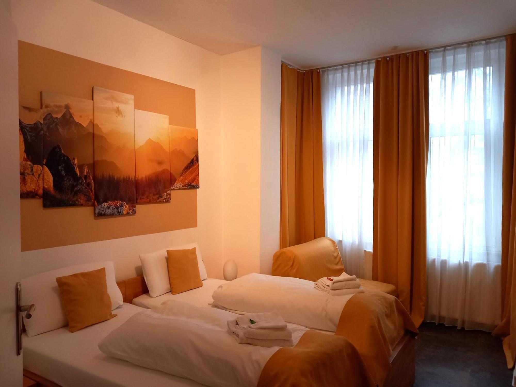 Hotel Karolinger Düsseldorf Buitenkant foto